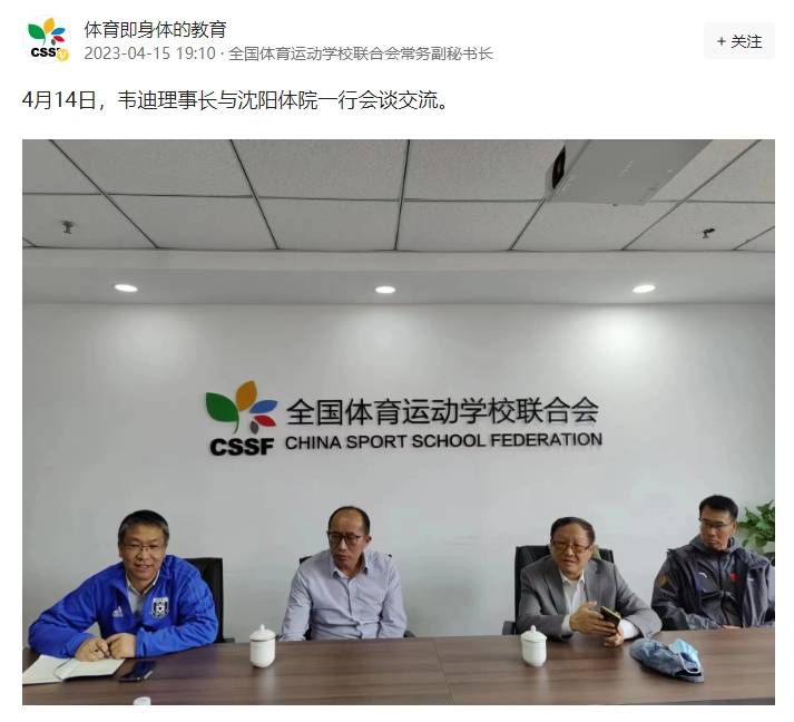女生趴开裙子让男生c