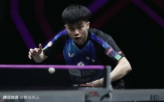 丝袜老师用丝袜帮我弄出来